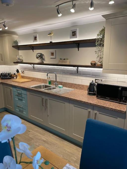 Seaside Modern Apartment Westward Ho!  Ngoại thất bức ảnh