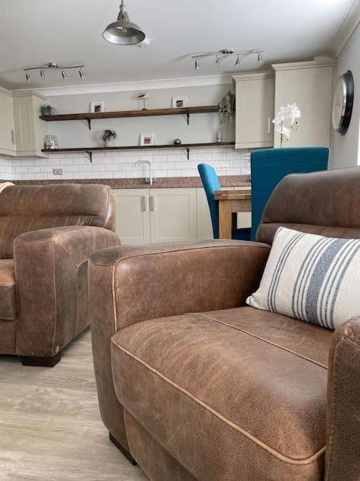 Seaside Modern Apartment Westward Ho!  Ngoại thất bức ảnh